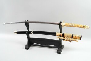 ★ 武田信玄拵え 四方猪目透かし鍔 合金製 模造刀 全長約106cm 刀身約73cm ※台座付属しません※