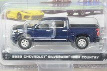 グリーンライト 1/64 1985 フォード LTD カントリー・スクワイア / 2023 シボレー シルバラード High Country など3点セット_画像3