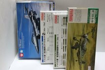 ▽★ 1/72 ロッキード マーチンF-16CJ ファイティング ファルコン/Bf 109 G-10/航空機用爆弾セット など4点セット ミリタリー プラモデル_画像1