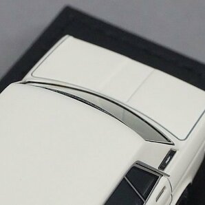 ignition model イグニッションモデル 1/43 ダットサン ブルーバード SSS (P510) ホワイト IG2236の画像6