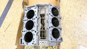 GTRさん専用：シリンダーブロック GT-R R35 VR38DETT 2010/11- 11000-JF00A 中古 NISSAN GT-R CYLINDER BLOCK GOOD CONDITION