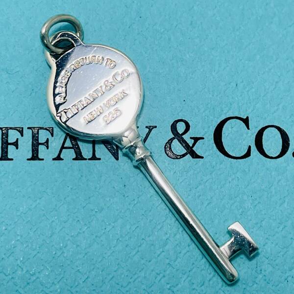 希少 ティファニー ラウンド キー チャーム リターントゥ ネックレストップ チャーム シルバー TIFFANY&Co.★857