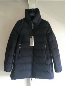 Цена 180 000 Новый настоящий Moncler Petrea Down Pat 0 Moncler Juper