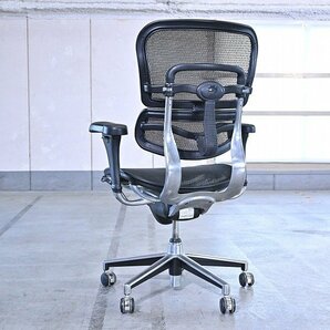 エルゴヒューマン 8万「ベーシック」 デスクチェア メッシュ張り キャスター 高性能 デスクワーク 事務所 椅子 Ergohumanの画像3