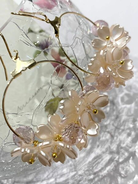 150.桜ピアス ハンドメイド お花ビーズデザイン イヤリング 春ピアス さくら　サクラ　桜