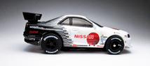 HOスロットカー 新品！AW 日産 スカイライン POTENZA Castrol ＆ マグナカータイプウルトラGシャシー トミー AFX や TYCO コースでも走る！_画像3