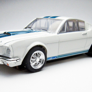 HOスロットカー 新品！AFX メガG＋ 1965 フォード シェルビー マスタング GT350 ロングホイールベース TYCO のコースでも走る！の画像4