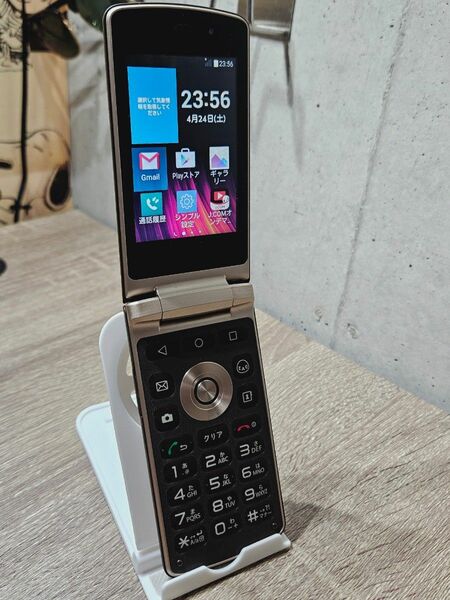 LG Wine Smart LGS01 SIMフリー　スマホ