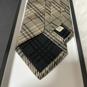 BURBERRY バーバリー ネクタイ チェック 柄 極美品 未使用レベル品 未使用に近い 保管品 Nランク品の画像3