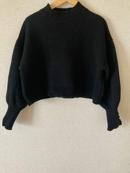 黒　ニット　トップス　セーター　パール　Mサイズ