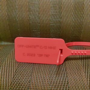 【2023】OFF WHITExNIKE 赤色タグ ロック解除済【USED】