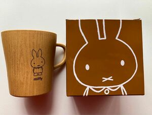 ②【miffy(ミッフィー)】2015年ローソンノベルティ