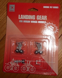 Hogan 1/200 B767 for landing gear 