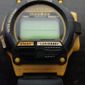 TIMEX タイメックス IRONMAN アイアンマン イエロー 腕時計 不動 ジャンク扱い 激安１円スタートの画像4