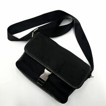 1円《高級》PRADA プラダ ショルダーバッグ メッセンジャーバッグ 三角ロゴ 斜め掛け ナイロン×レザー メンズ レディース 黒 Gカード付_画像2