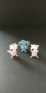 ビーズアクセサリー　ストラップ　動物　ブタ&ゾウ　ビーズ細工