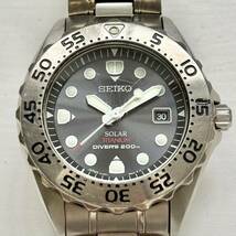 1円~ A 希少 赤表記チタン SEIKO セイコー ダイバー 200m V147-0AG0 チタン メンズ ソーラー デイト アンティーク 腕時計 82159194_画像1