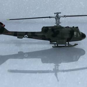■完成品 1/144 UH-1 イロコイ アメリカ陸軍仕様 ベトナム迷彩塗装 ♯ 3-B エフトイズ ヘリボーンコレクション 汎用ヘリコプターの画像8