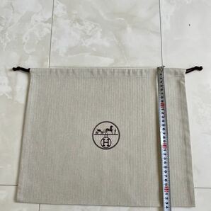 未使用 40×33 HERMES ヘリンボーン バッグ 保存袋 ロゴ 巾着 ポーチ 布袋 エルメス 付属品 非売品の画像2