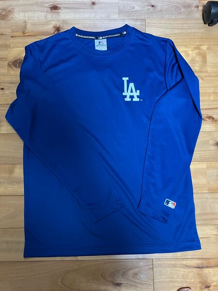 新品未使用　MLB ドジャース　ロングTシャツ　Mサイズ