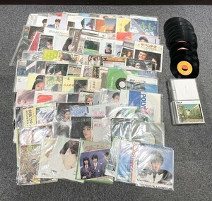 【AS 20640a】1円～ 大量！！ CD レコード 100点以上 まとめ 宇多田ヒカル SMAP 小林明子 萩野洋子 アルバム 音楽 レトロ 昭和 平成 現状品