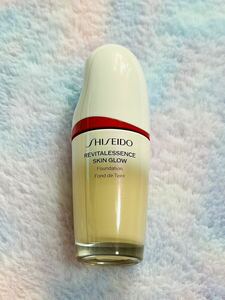 SHISEIDO 資生堂 エッセンス スキングロウ ファンデーション / SPF30 / PA+++ / 本体 / 160 Shell / 30ml / 無香料