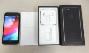 M770/現状品 Apple iPhone 7 MNCV2J/A ジェットブラック /256GB A1779 SIMロックあり/ 箱、付属品、イヤホン付き