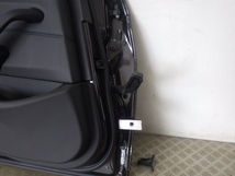 【Y06】 美品 中古 BMW5シリーズ G30 523D Mスポーツ LDA-JC20 2018年4月 左 リアドア リヤドア ASSY A90 ソフィストグレー 即決_画像6