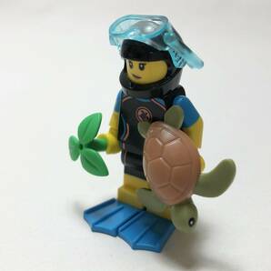 【新品未使用】レゴ LEGO ミニフィグシリーズ20 レスキューダイバー ダイバーの画像3