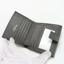 1円■新品同様■サルヴァトーレフェラガモ■RFID■ガンチーニ レザー 二つ折り 財布 本革 グレー メンズ レディース EEM I13-7_画像5