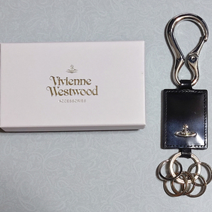 ★Vivienne Westwood ヴィヴィアンウエストウッド ADVAN キーホルダー VWK406 グレーの画像1