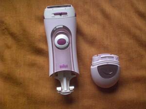 2 BRAUN Brown lady's shaver silk * epi ru body for angle quality care attaching washing with water bath use possible 