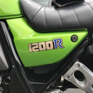 ヘアラインゴールド仕様！1100Rエンブレム風ステッカー2枚組☆ZRX400ZRX1100ZRX1200Z1000RZ1100R1200Rカワサキkawasakiローソンの画像4