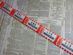 海外紙もの　ヴィンテージ　ドイツ 　郵便ラベル 　　赤枠　コラージュ　連番50枚