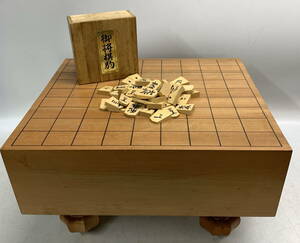 ◇ 将棋盤＆駒 セット 盤ヘソあり 【使用感/キズ汚れ色褪せあり】 アナログゲーム 将棋 / 中古(S240321_6)