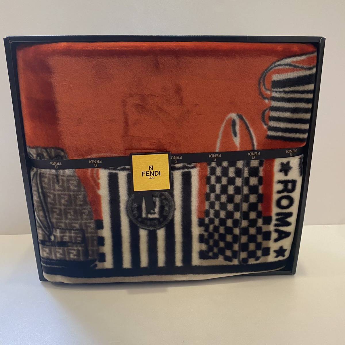 2025年最新】Yahoo!オークション -「毛布」(FENDI)の中古品 2025年最新】Yahoo!オークション -「毛布」(FENDI)の中古品