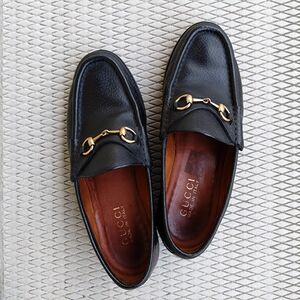 グッチ ローファー ホースビット レザー ゴールド 黒 GUCCI ビットローファー