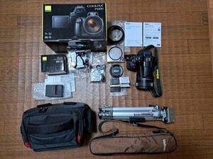 ニコン COOLPIX P1000 Nikon 3000mm ～12000mm wifi対応 付属品全て有り SDカード32G付 別売付属品【純正品含む】綺麗です 超望遠 超美品