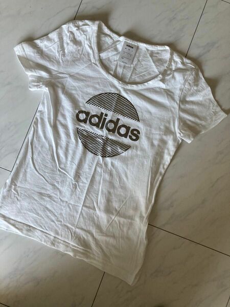 adidas Tシャツ