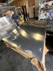  new goods aluminium board (3.2mm 166mm 145mm) one sheets. weight 18 kilo 