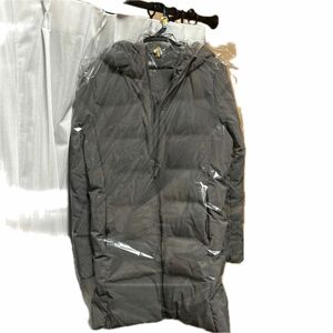 中古品　ユニクロ　UNIQLO　シームレス　ダウン　コート　グレー　Mサイズ