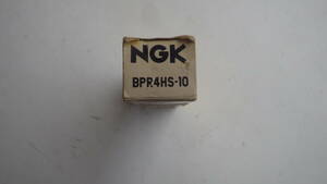 A144　NGK　プラグ　BPR4HS-10×１　新品　送料無料です。