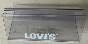  Levi's Acrylic plate 10 piece such. .. person -?