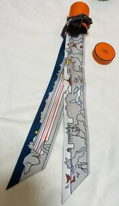 新品　HERMES エルメス　ツイリー　パリジャンの犬 スカーフ