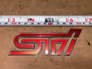 スバル　STi　エンブレム　中古品