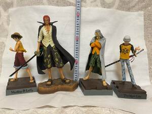 【開封品　箱無し】一番くじ　ワンピース ONE PIECE フィギュア 　まとめて　4体　セット シャンクス　ルフィ　レイリー　ロー