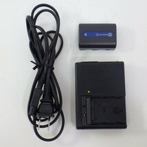 SONY 純正バッテリーチャージャー BC-VM10+NP-FM30付き/ソニー α200 α300 α350 α550 α57 α58 α65 α77 α99などに/通電確認済み　P_画像1