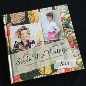 ビンテージ　ヘアスタイル　アレンジ　洋書　Vintage hair 髪　英語