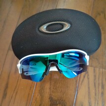 オークリー RADARLOCK OAKLEY サングラス　ケース付　ユーズド品_画像1