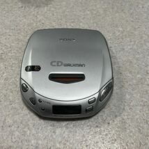 SONY WALKMAN ソニー CDウォークマン D-EJ985 + D-E404 2点セット_画像2